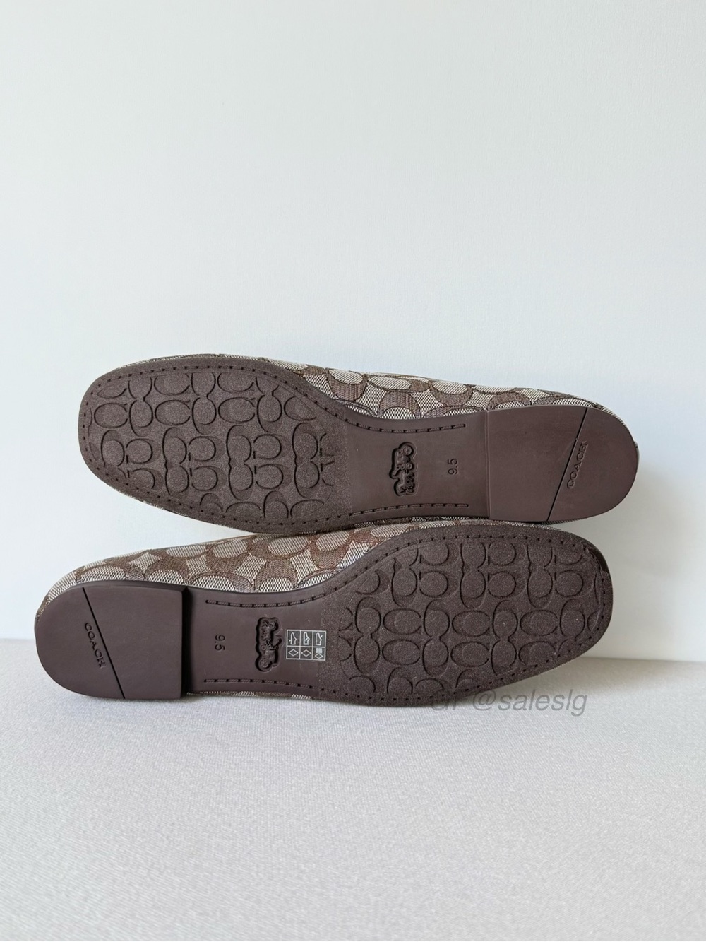 NWT Coach C Rivet Mary Jane
In Signature Jacquard oak/Maple CAP82 Size 9.5 - Picture 9 of 11